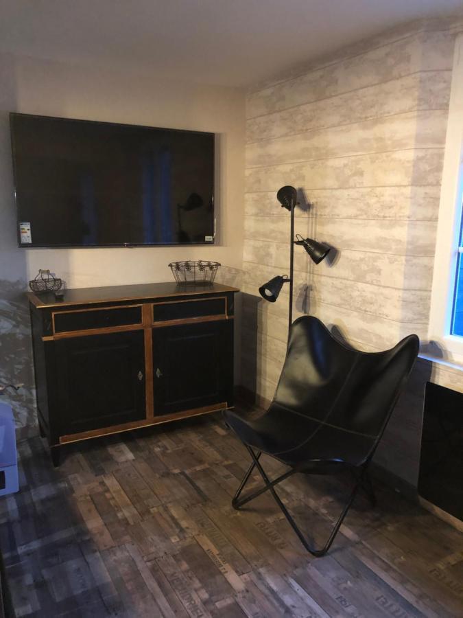 Le Velocipede Apartment Aumale Bagian luar foto